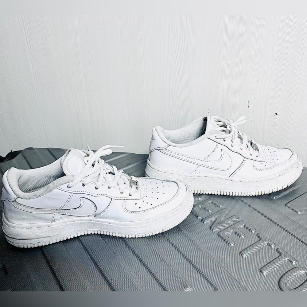 (Worn) Nike Air Force 1 '07 - Picture 8 of 9